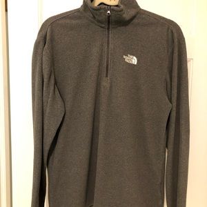 North Face Men’s Fleece Polartec Pullover - SMALL